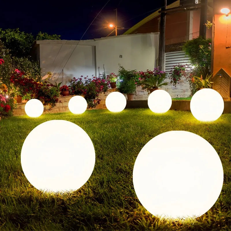 Boule Lumineuse LED RGB Étanche IP65 – Recharge Solaire &amp; USB, Télécommande 24 Touches, 16 Couleurs, Décoration Intérieure et Extérieure